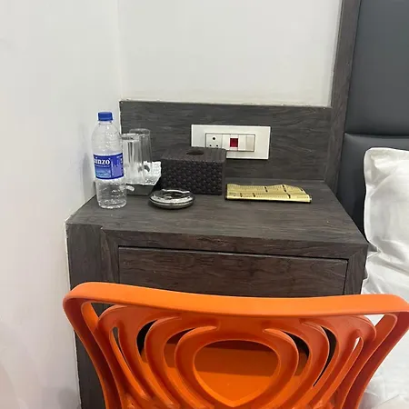 Guest house Shahi Darbar Terminal-2 *