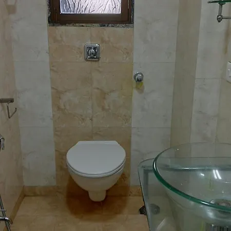 Spacious 1bedroom Near Airport Apartment Mumbai