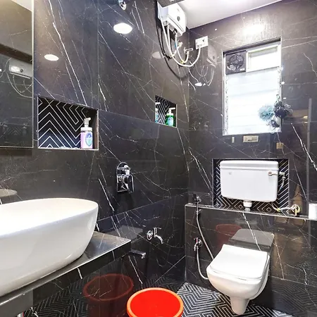 Modern,spacious 1 Bhk Apt Bandra West