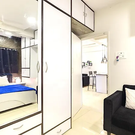 Modern,spacious 1 Bhk Apt Bandra West *