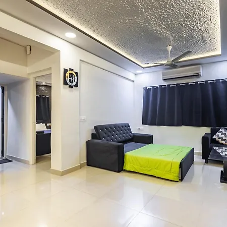 Modern,spacious 1 Bhk Apt Bandra West Apartment *