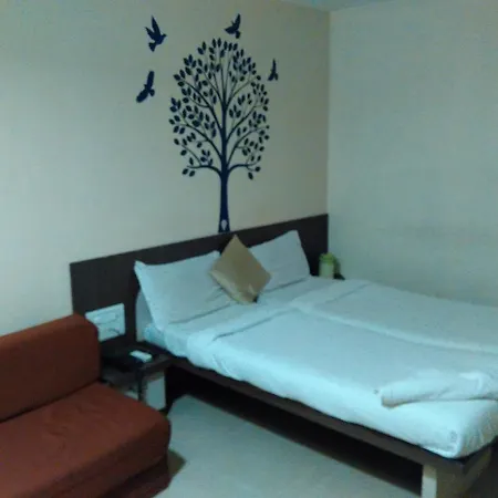 Oyo Town Bed & Breakfast Mumbai
