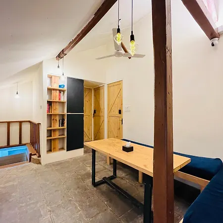Rose 3bhk Bandra W By The Company - Eco Apartment *