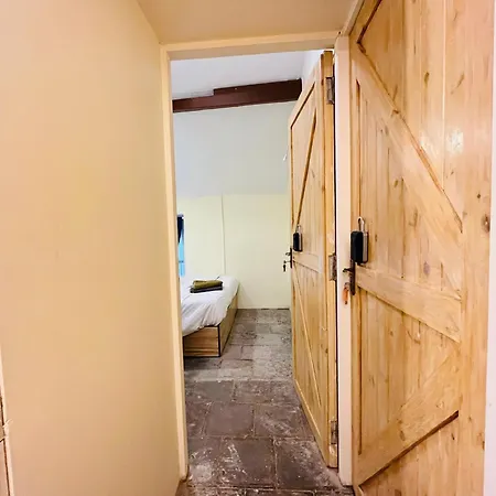 Rose 3bhk Bandra W By The Company - Eco Mumbai