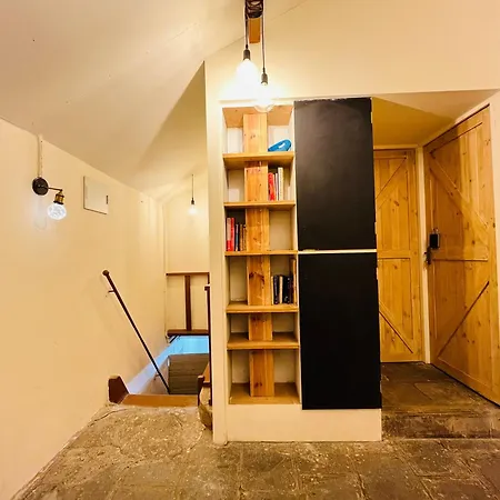 Rose 3bhk Bandra W By The Company - Eco * Mumbai