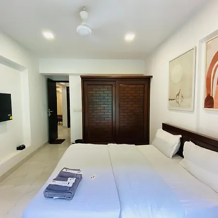 Apollo 2bhk Khar W By The Company * Mumbai
