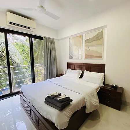 Apollo 2bhk Khar W By The Company * Mumbai