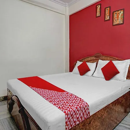Oyo Flagship Sai Residency 3*