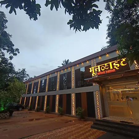 Moon Lite Residency - Marve Road Malad West - Premium Couple Friendly Hotel