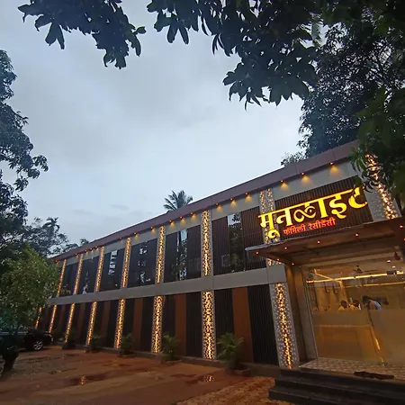 Hotel Moon Lite Residency - Marve Road Malad West - Premium Couple Friendly Mumbai