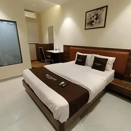 Moon Lite Residency - Marve Road Malad West - Premium Couple Friendly Hotel 2*
