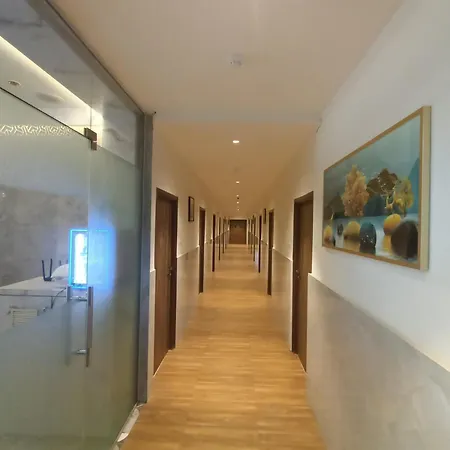 Moon Lite Residency - Marve Road Malad West - Premium Couple Friendly 2*