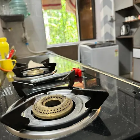 Apartment Home Stay Mumbai