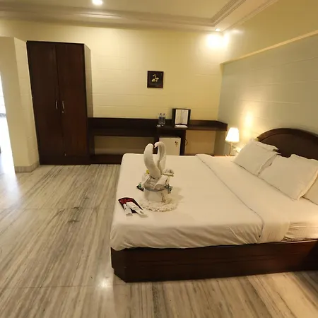Country By Kempinski And - International Airport 3*