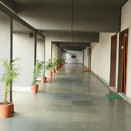 Country By Kempinski And - International Airport Hotel Mumbai