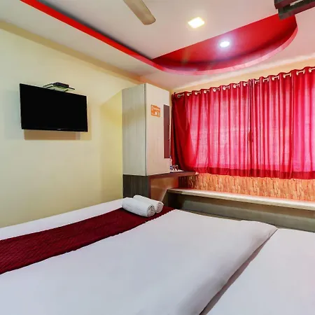 Icon Near T-2 International Airport Guest house 2*