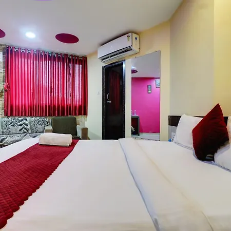 Icon Near T-2 International Airport Guest house Mumbai