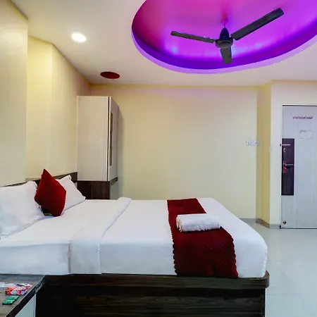 Guest house Icon Near T-2 International Airport Mumbai