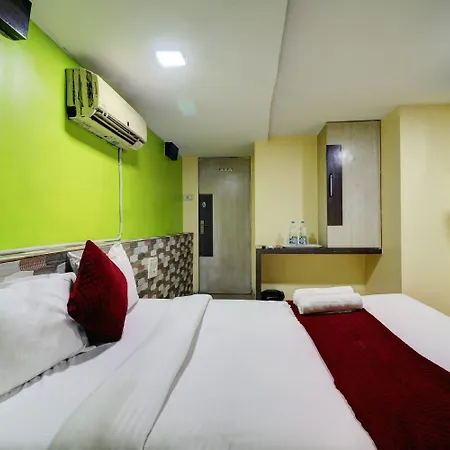 Icon Near T-2 International Airport 2* Mumbai