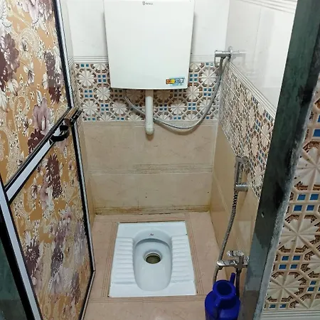 Guest house Golden View Dormitory *