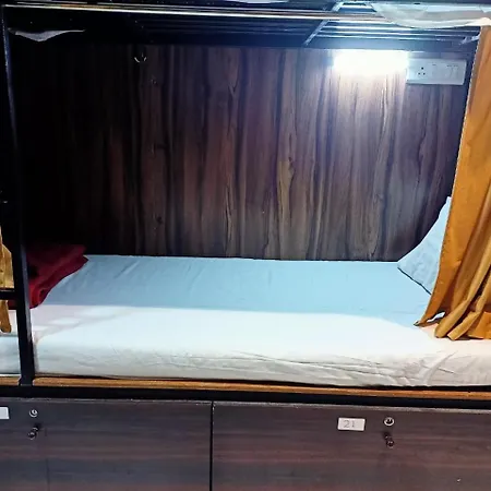 Golden View Dormitory Mumbai