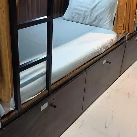 Guest house Golden View Dormitory