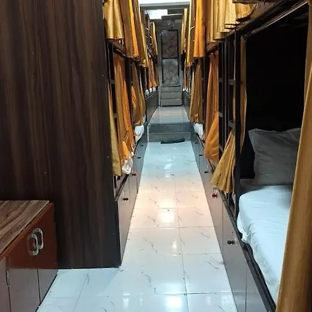Guest house Golden View Dormitory *