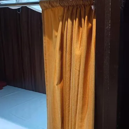 Guest house Golden View Dormitory New *