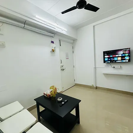1br In Parel By Flora Apartment *