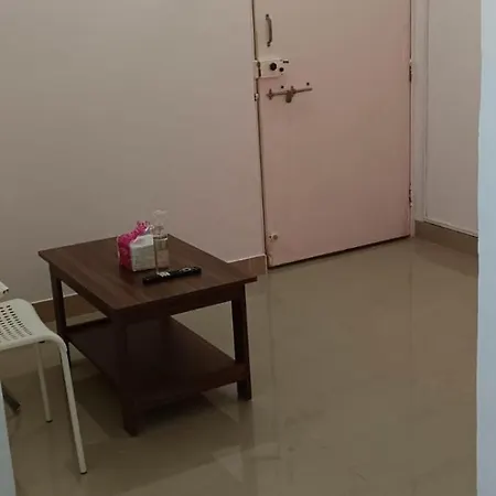 1br In Parel By Flora * Mumbai
