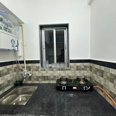 1br In Parel By Flora