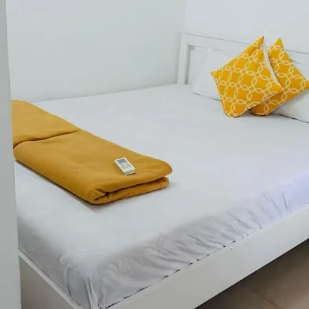 1br In Parel By Flora * Mumbai