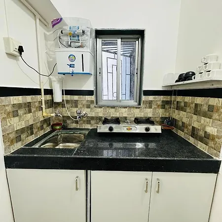 1br In Parel By Flora * Mumbai