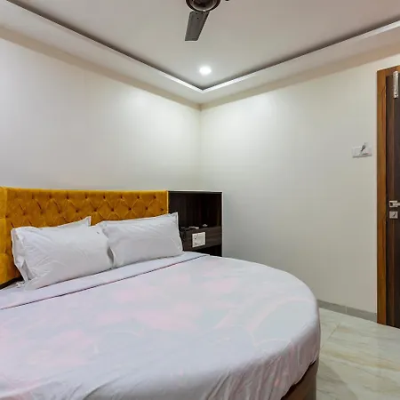 Samrat Palace 3*