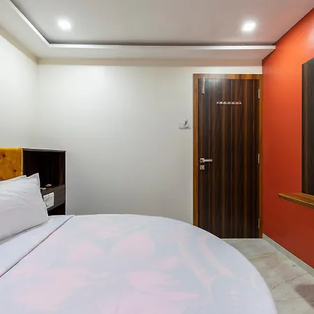 Samrat Palace 3*
