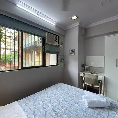 Newton 103 Bright 1bhk In Bandra Near Lilavati Apartment
