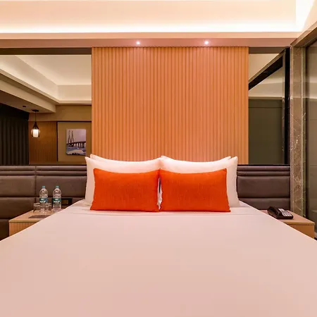 Lemon Tree Premier, Malad, 4*