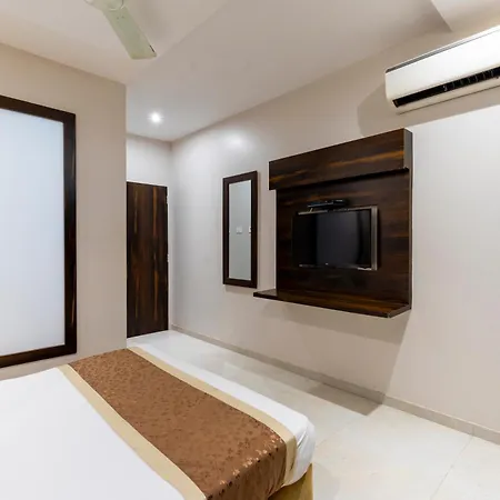Embassy Park - Bkc 2*