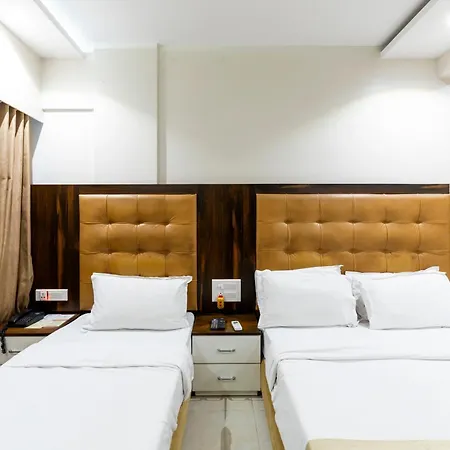 Embassy Park - Bkc 2*