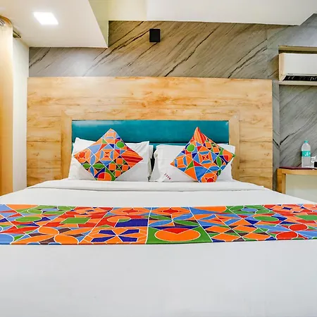 Fabhotel Amber Crop 3*