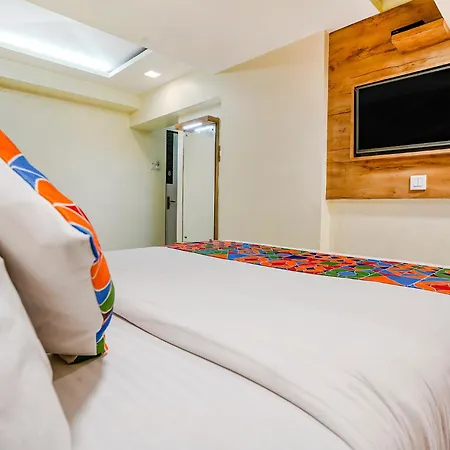 Fabhotel Amber Crop Hotel 3*