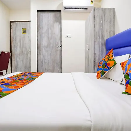 Hotel Fabhotel Good Luck Residency 3*