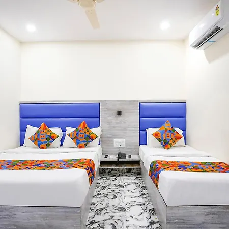 Hotel Fabhotel Good Luck Residency