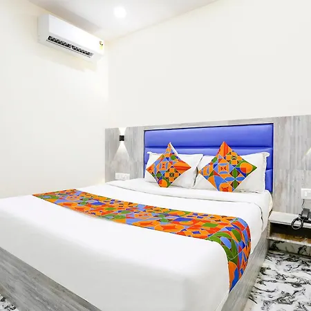 Hotel Fabhotel Good Luck Residency 3*