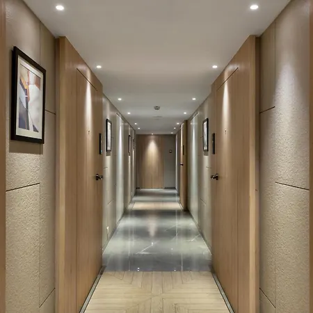 Hotel Suncity Residency