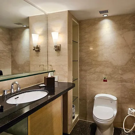 Marriott Executive - Lakeside Chalet, Hotel