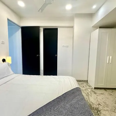 Luxury 2bhk In Khar West Apartment Mumbai