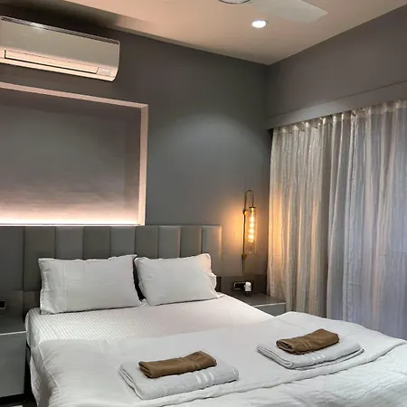 Downtown Lux 2bhk, Mahalaxmi 1501 *