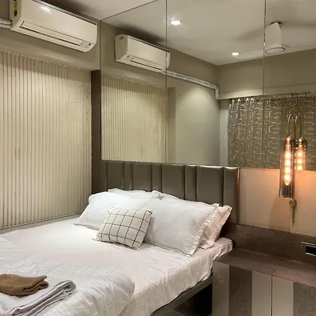 Downtown Lux 2bhk, Mahalaxmi 1501 Apartment