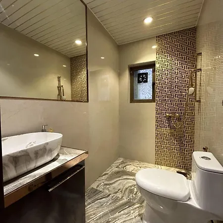 Downtown Lux 2bhk, Mahalaxmi 1501 Apartment Mumbai